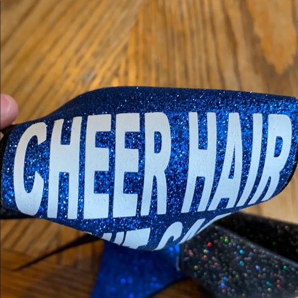 Cheer bow - Picture 2 of 3